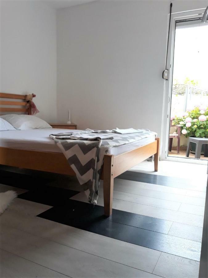 Niko Apartment Budva