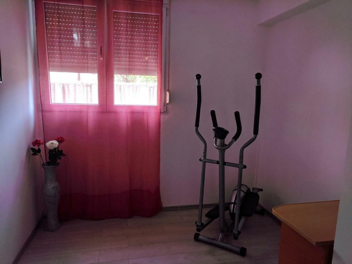 Niko Apartment